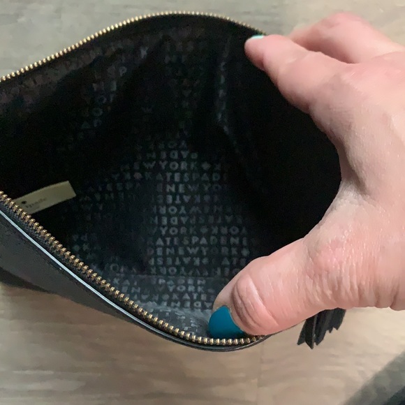 Cutest Kate Spade All Leather Pouch Bag - Picture 5 of 6